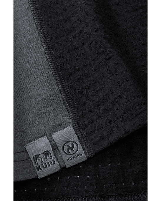 KUIU - ULTRA Merino 145 Zip-T Hunting Hoodie | Charcoal Black